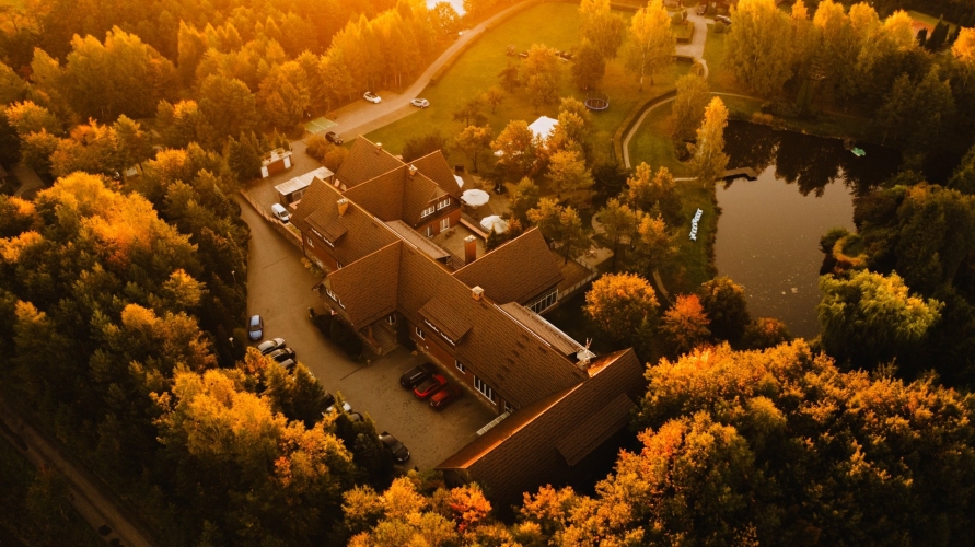 Hotel Kozi Gród w Pomlewie k. Gdańska