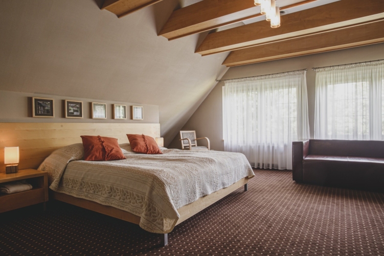 Hotel Kozi Gród w Pomlewie k. Gdańska