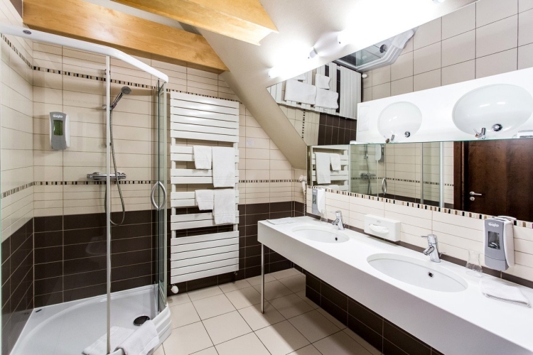 Hotel Kozi Gród w Pomlewie k. Gdańska