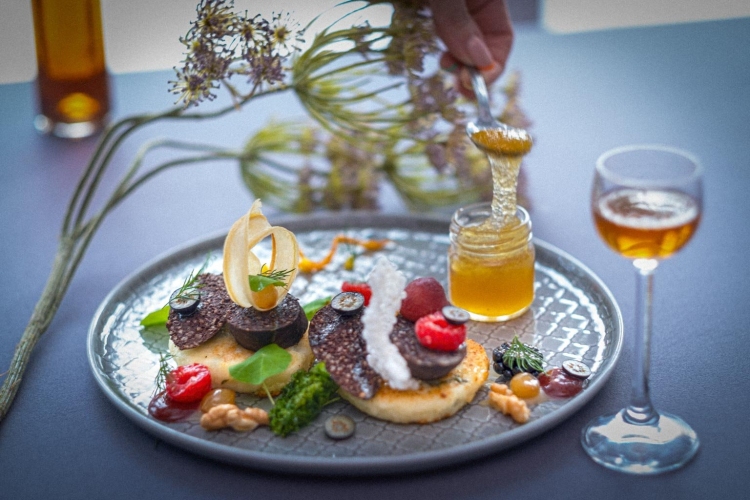 Hotel Kozi Gród w Pomlewie k. Gdańska