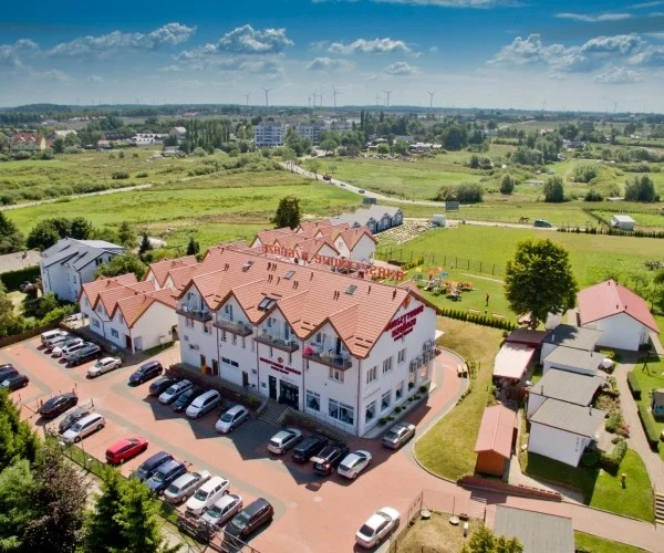 Bursztynowe Wzgórze Family Resort w Sianożętach