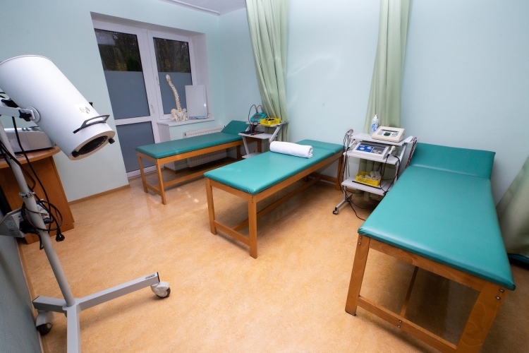 Ośrodek Wypoczynkowo-Rehabilitacyjny PERŁA BORÓW w Borach Tucholskich dysponuje nowoczesną bazą zabiegową i specjalistycznym sprzętem do rehabilitacji