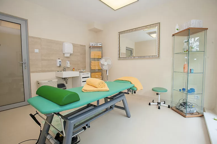 Jeden z gabinetów zabiegowych w Centrum Zdrowia i Wypoczynku Jantar w Darłówku Zachodnim