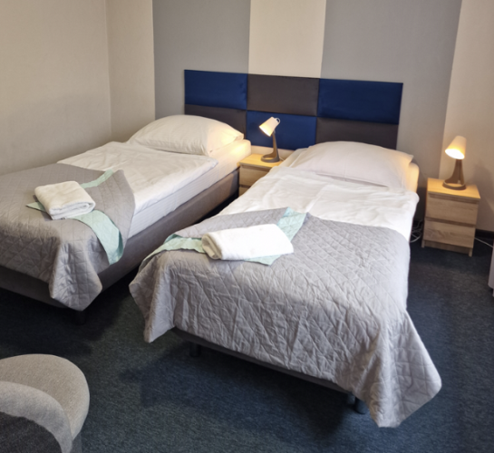 Pokoje dla gości Ośrodka Wypoczynkowego MALWA w Brennej są schludne i przytulne