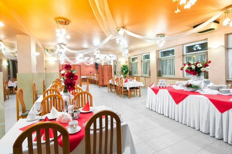 Hotel Monttis w Suchej Beskidzkiej