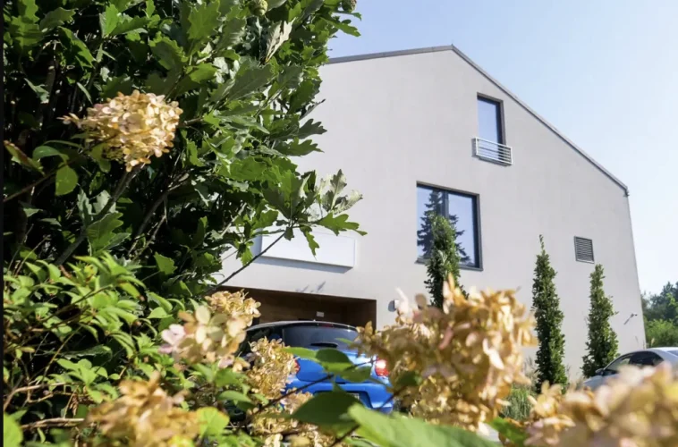 Dom Aktywnego Seniora BIAŁA RÓŻA w Konstancinie-Jeziornie