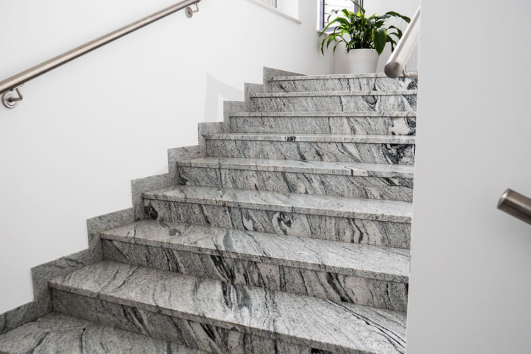 Dom Aktywnego Seniora BIAŁA RÓŻA w Konstancinie-Jeziornie