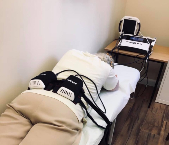 Na terenie Dziennego Domu SENIOR+ w Dębnie znajduje się pracownia fizykoterapii