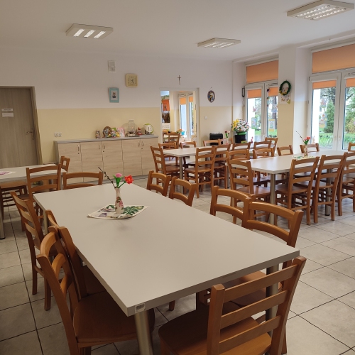 Sala dzienna i świetlica w Dziennym Domu SENIOR+ w Stalowej Woli