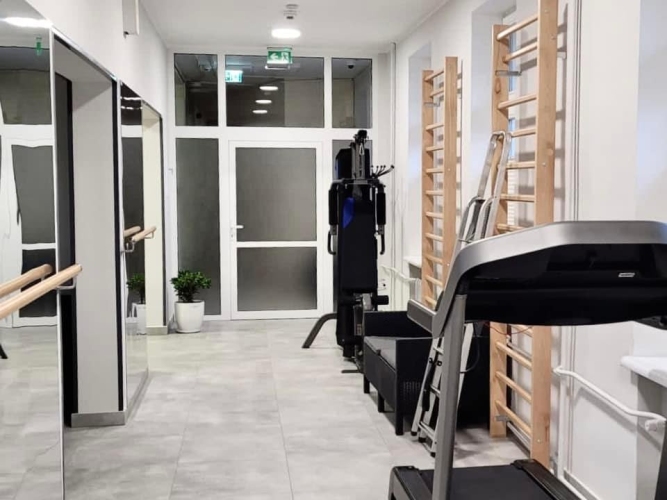 Dzienny Dom SENIOR+ w Środzie WIelkopolskiej dysponuje własną salą do kinezyterapii