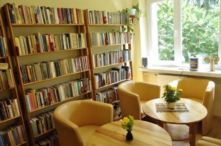 Dom Dziennego Pobytu w Tarnobrzegu oferuje swoim podopiecznym różne formy spędzania wolnego czasu