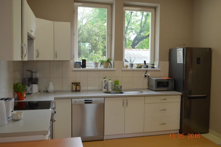 Ogólnodostępna kuchnia w Dziennym Domu SENIOR+ w Pleszewie