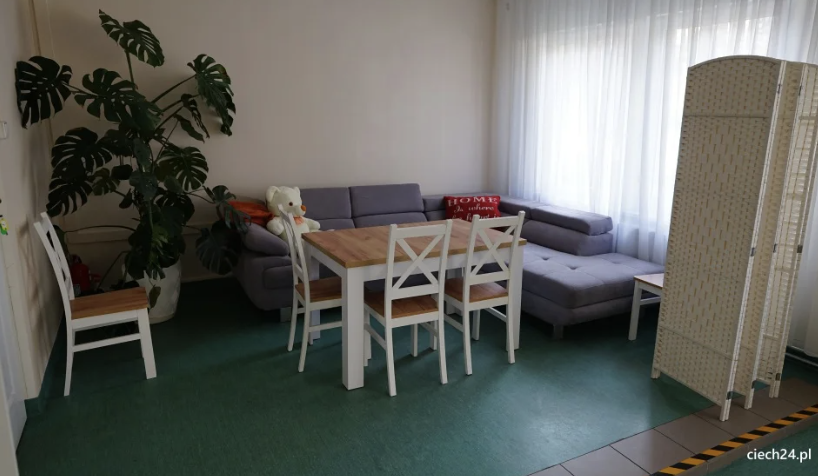 Pokój dzienny w Dziennym Domu Pobytu PCK w Ciechanowie