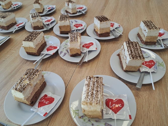 Uczestnicy DDS+ otrzymują wyżywienie i przekaski między posiłkami 