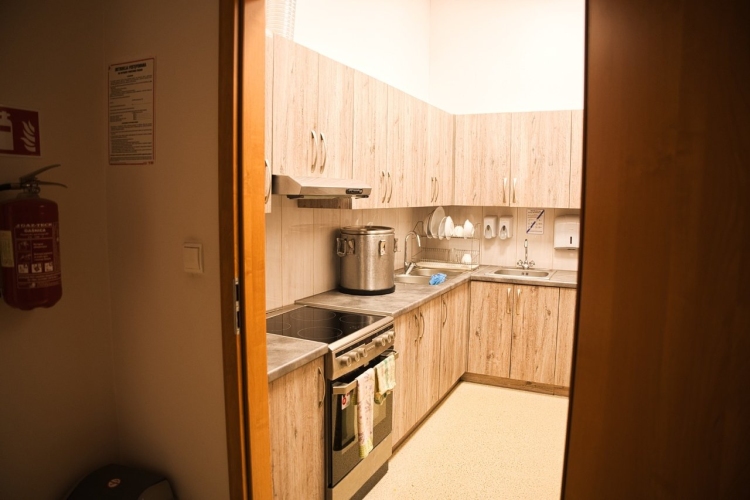 Dzienny Dom SENIOR+ w Hucie Przedborskiej -  ogólnodostępna kuchnua