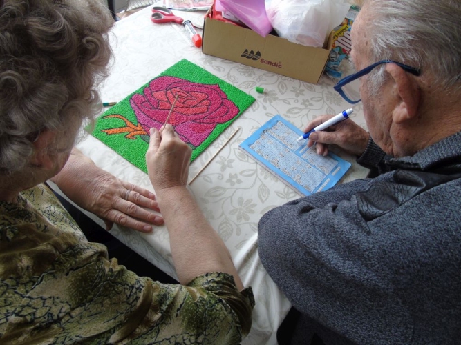Dzienny Dom SENIOR+ w Sośnicowicach - zajęcia plastyczne