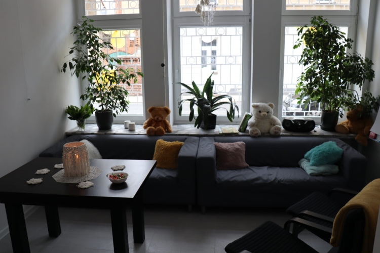 Dzienny Dom SENIOR+ w Środzie Śląskiej - przytulny kącik dzienny 