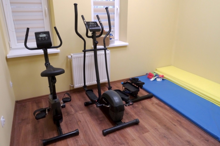 Sala rehabilitacyjna w Dziennym Domu SENIOR+ w Stodołach-Koloniach