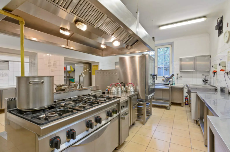 Dom Artystów Weteranów Scen Polskich w Skolimowie